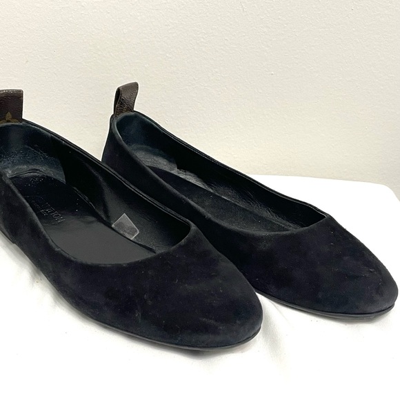LOUIS VUITTON UNIFORM MONOGRAM FLATS SZ. 9 - Picture 2 of 4